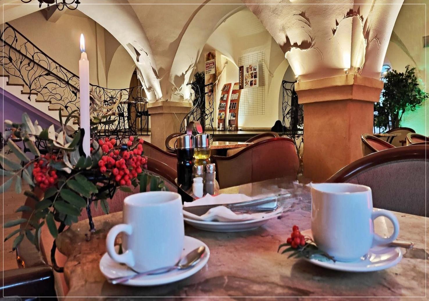 Hotel Restauracja Caspar Jelenia Gora Luaran gambar