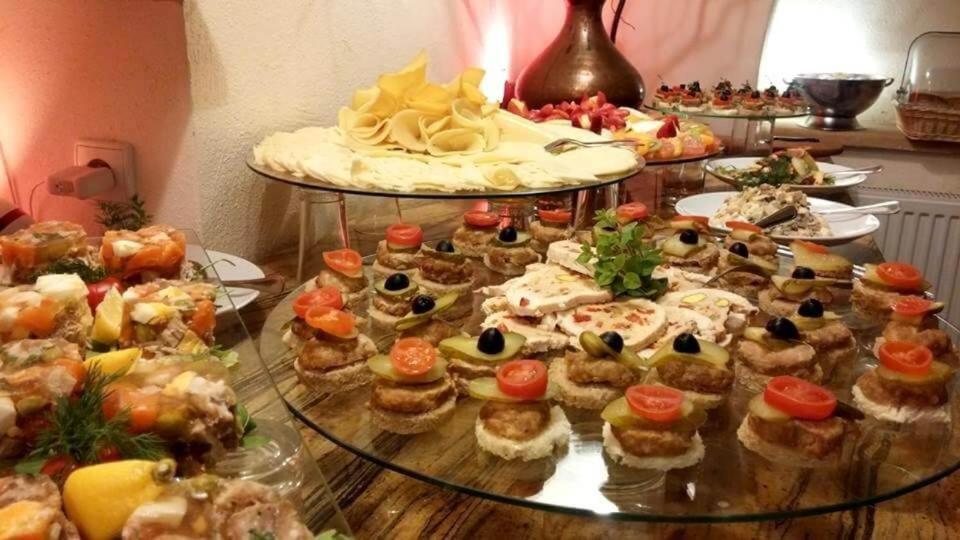 Hotel Restauracja Caspar Jelenia Gora Luaran gambar